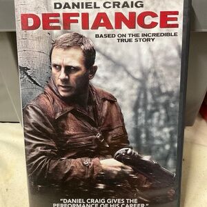 DVD - Defiance. V196